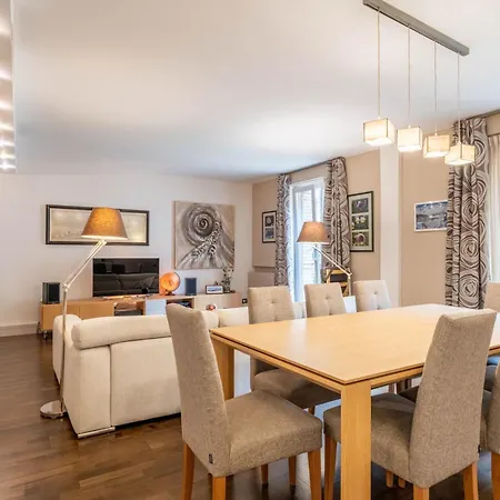 Luxurious In The Center Of Apartamento