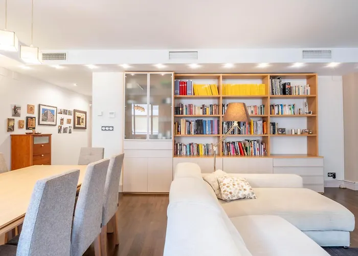 Luxurious In The Center Of 아파트