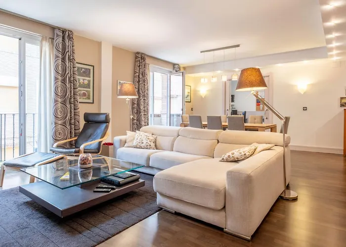 아파트 Luxurious In The Center Of *