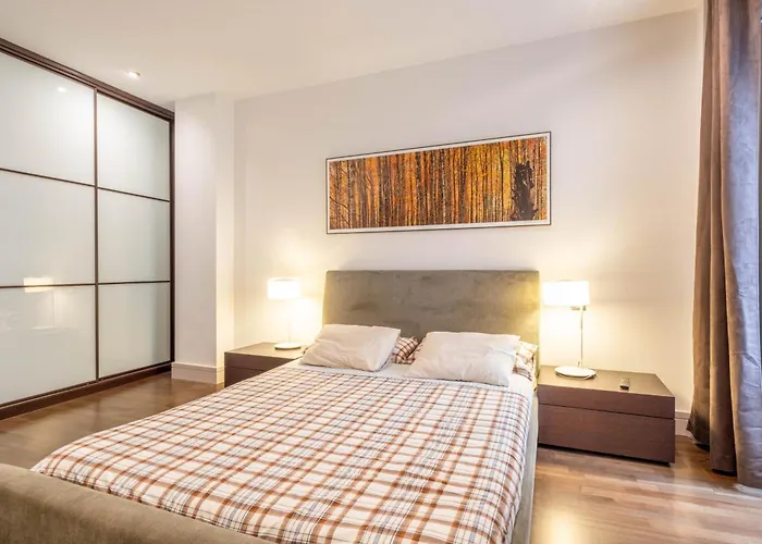 Luxurious In The Center Of *